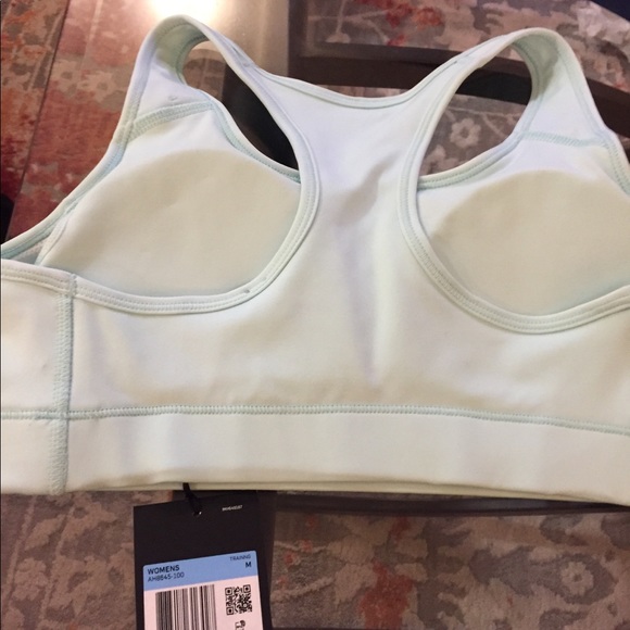 Lime green Nike Victory Bra ** priced to sell, clearance.** - Picture 3 of 3